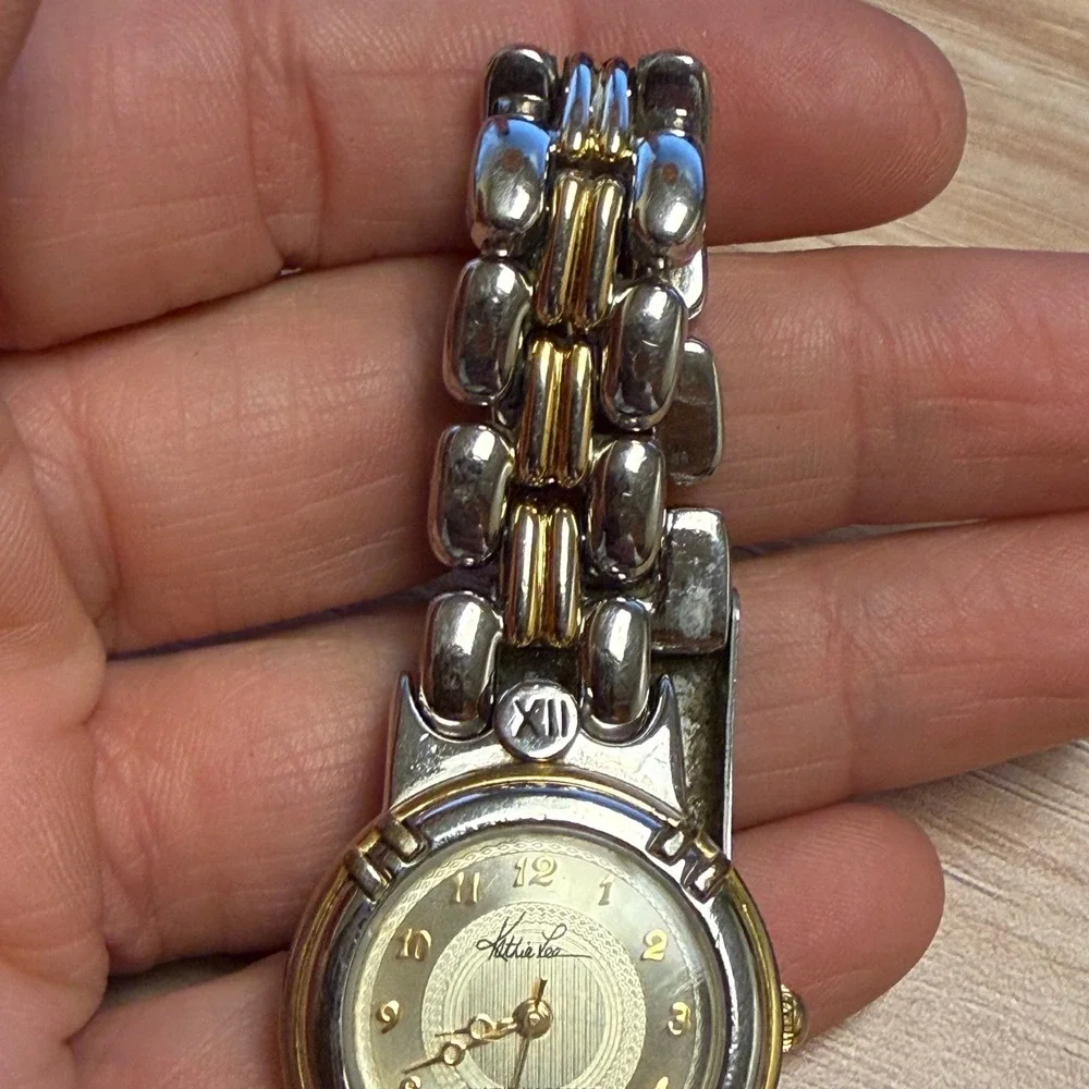 Kathie Lee Two Tone Watch Silver Gold Date Window 77/5051 Quartz Works!